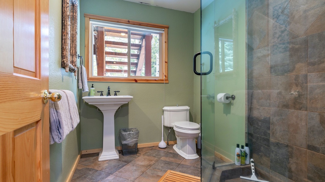 Photo of Bathroom in Truckee
