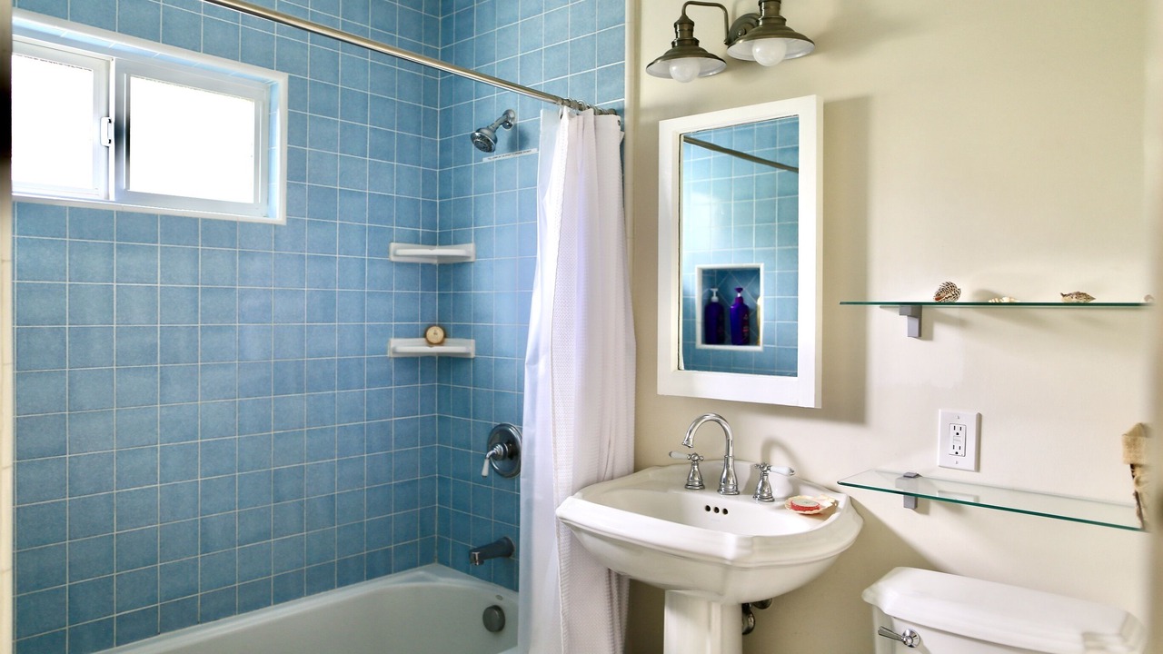 Photo of Bathroom in Ventura