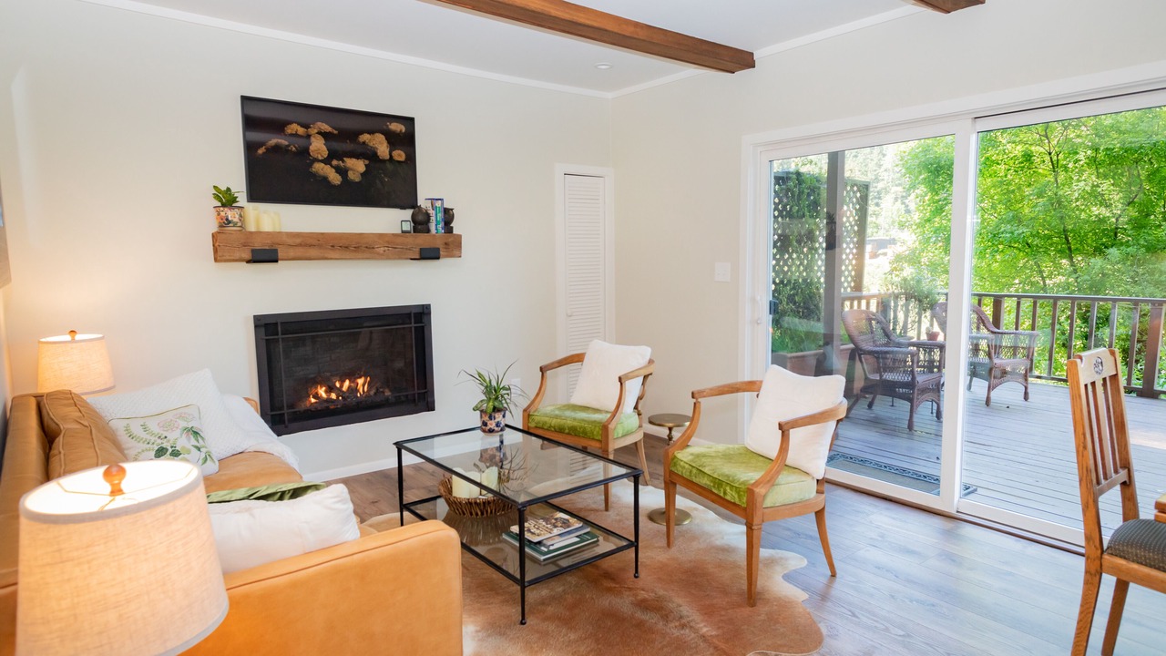 Photo of Livingroom in Monte Rio