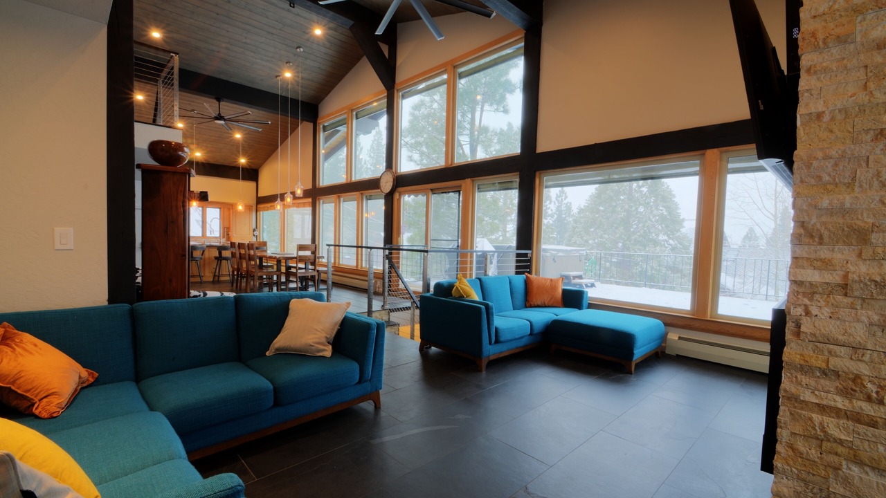 Photo of Livingroom in South Lake Tahoe