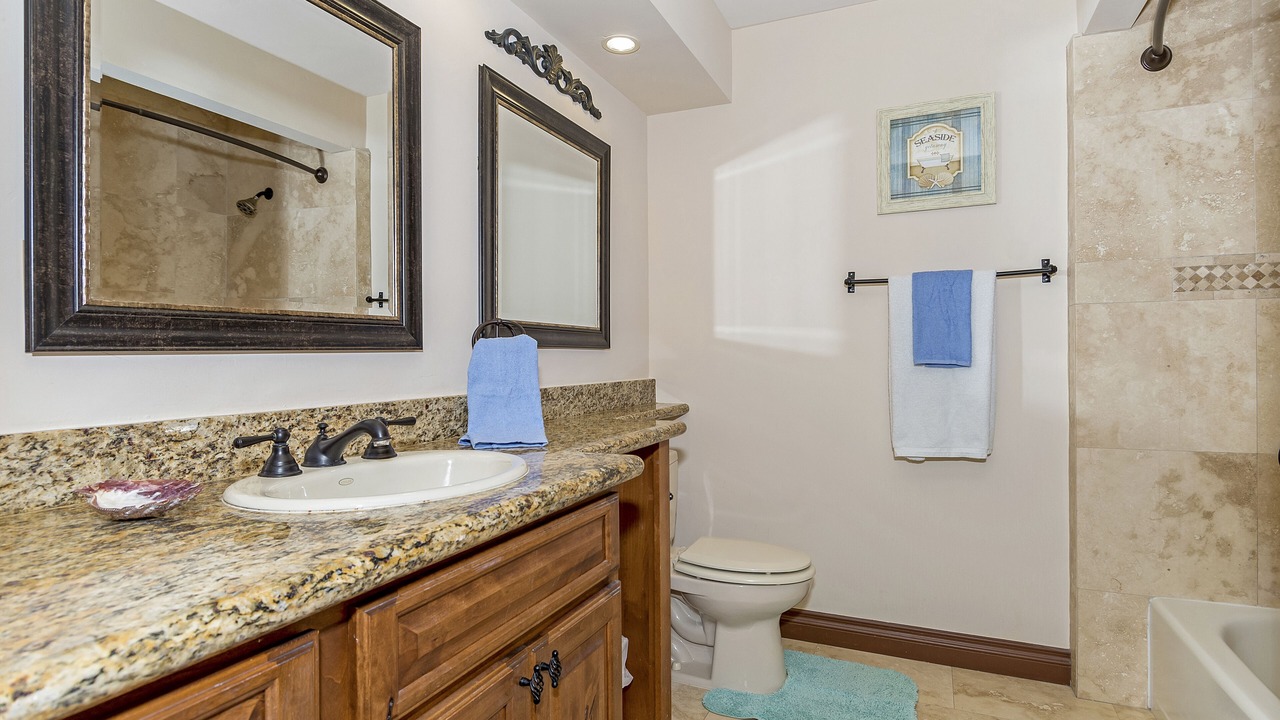 Photo of Bathroom in La Playa