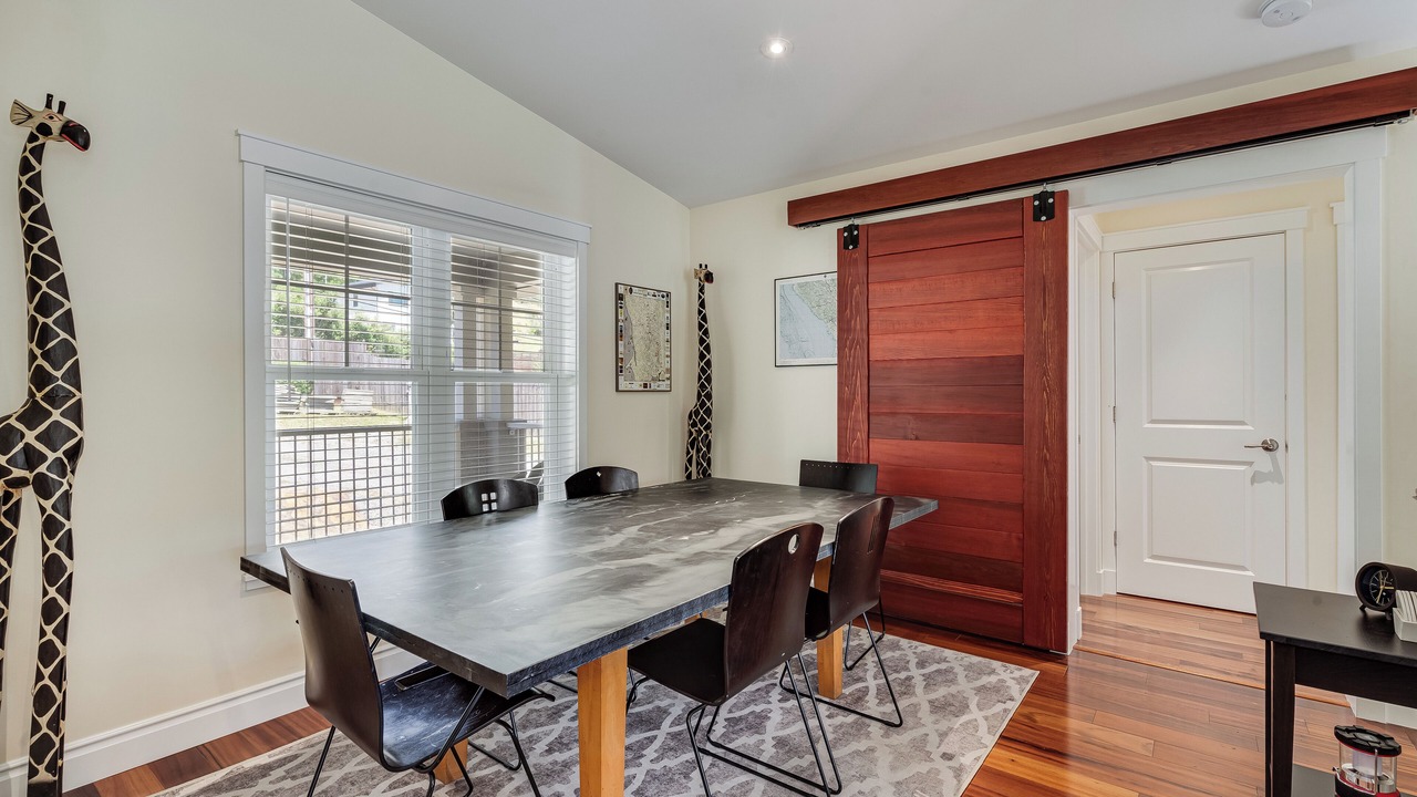 Photo of Bedroom in Glen Ellen