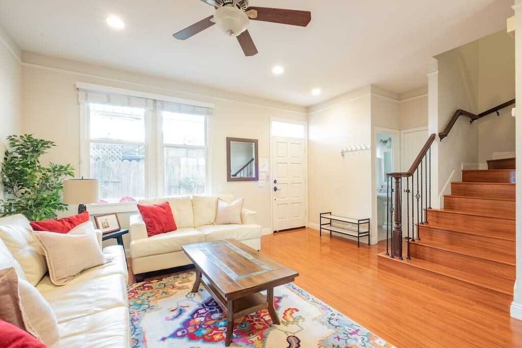 Photo of Livingroom in Crown Point