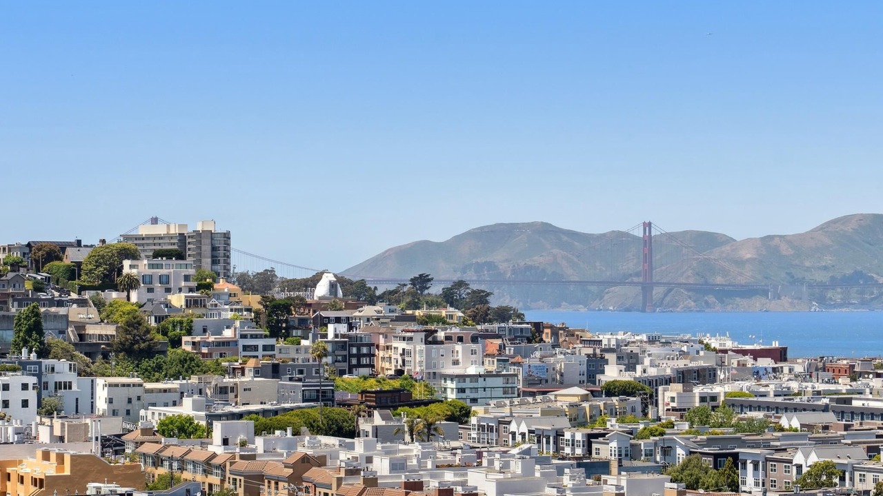 Photo of Others in Telegraph Hill