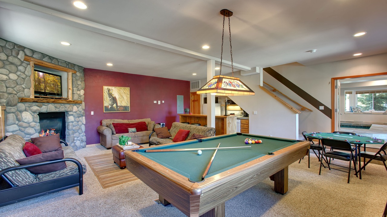 Photo of Livingroom in Country Club Estates