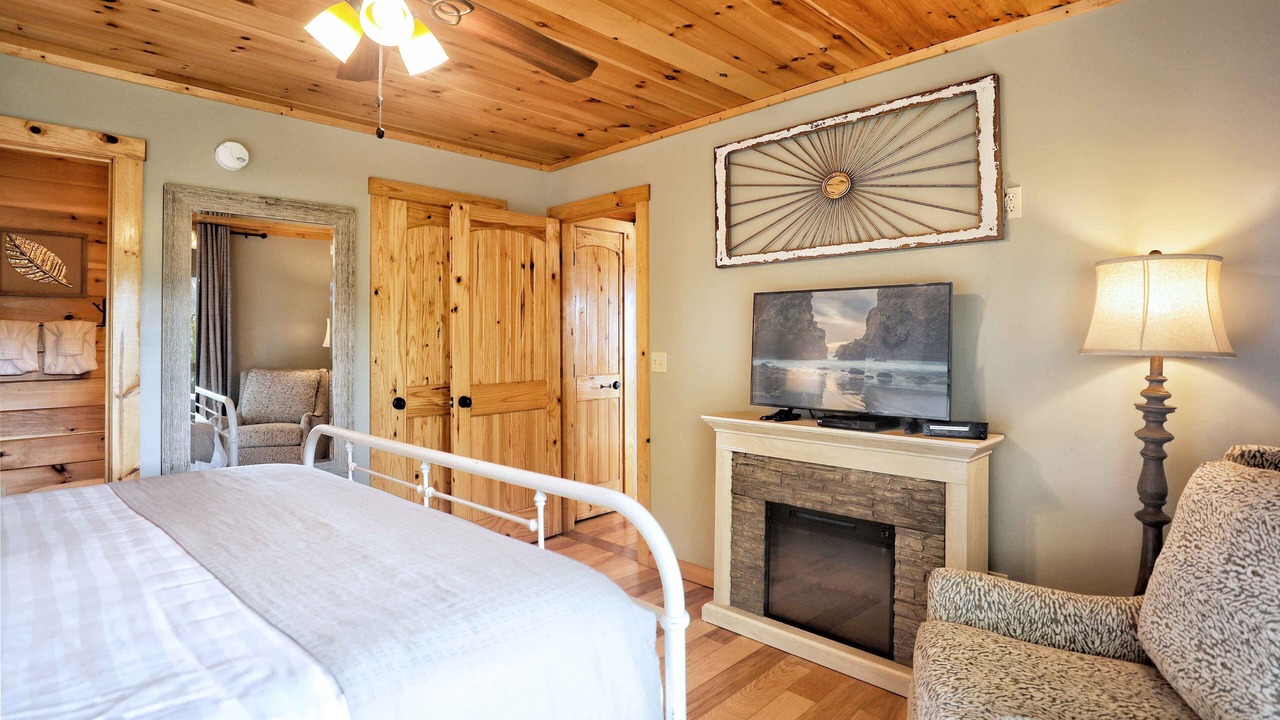 Photo of Bedroom in Chalet Village