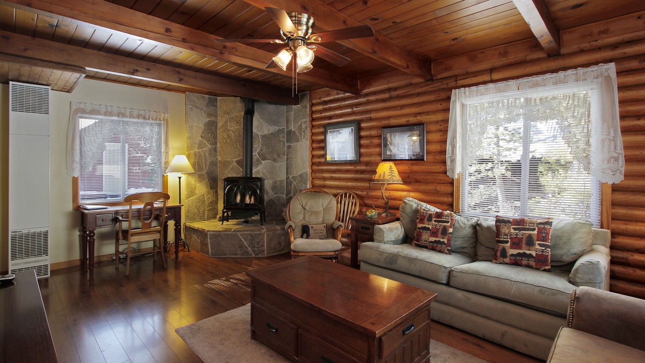 Photo of Bedroom in Al Tahoe