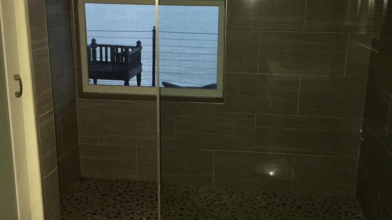 Photo of Bathroom in Point Richmond