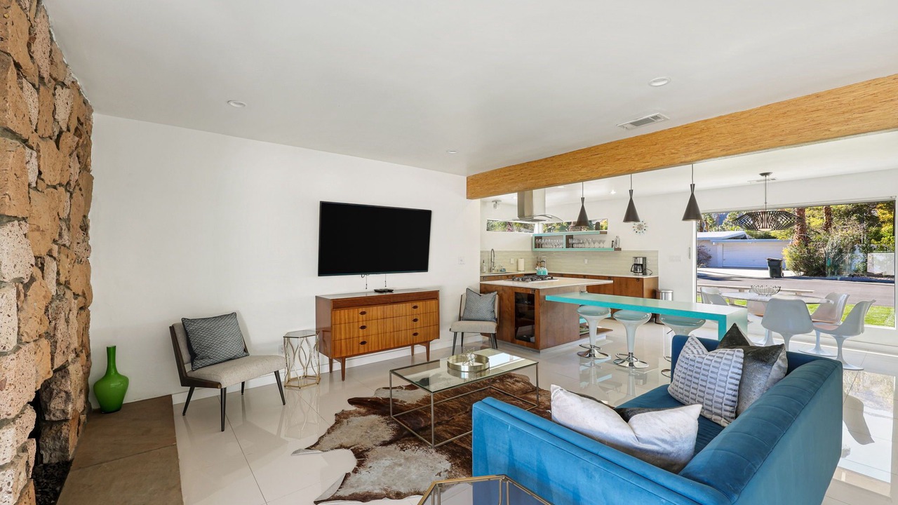 Photo of Livingroom in Tahquitz River Estates