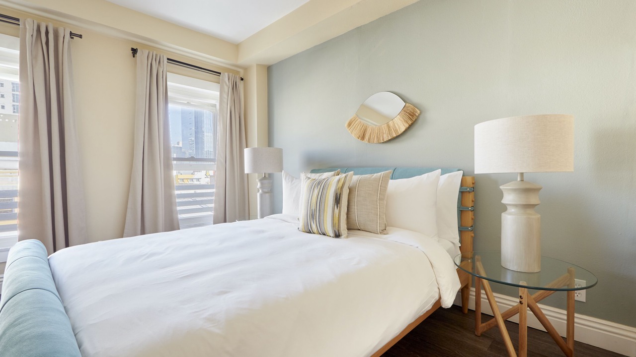 Photo of Bedroom in Gaslamp Quarter