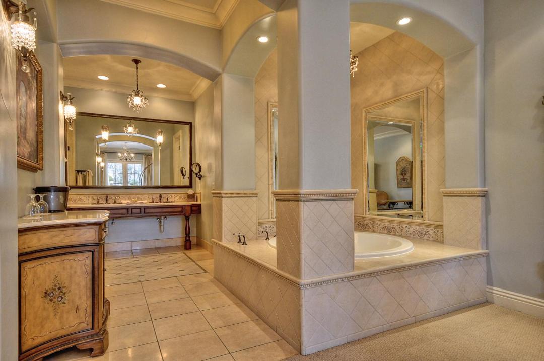 Photo of Bathroom in Arden-Arcade