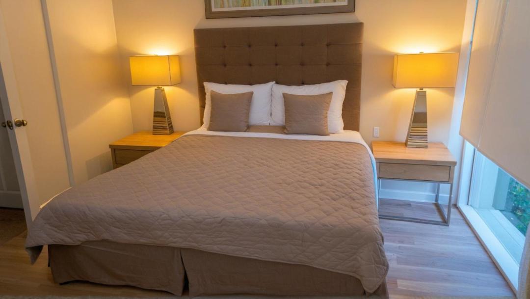 Photo of Bedroom in Sawtelle