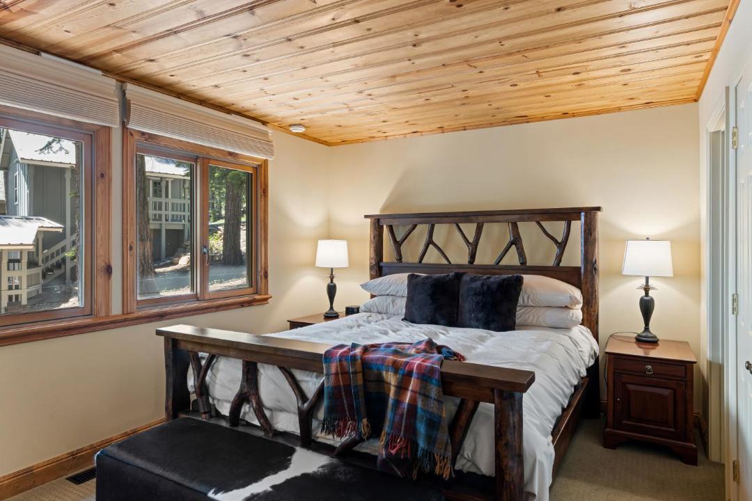 Photo of Bedroom in Kingswood Estates