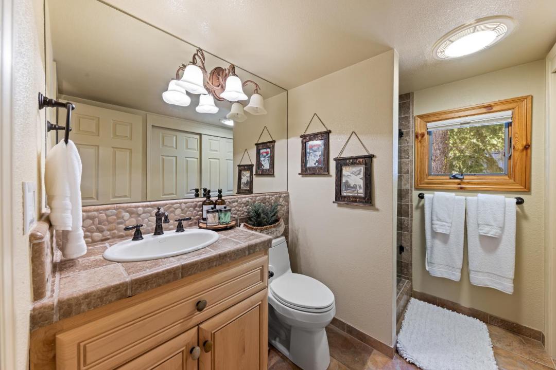 Photo of Bathroom in Kingswood Estates