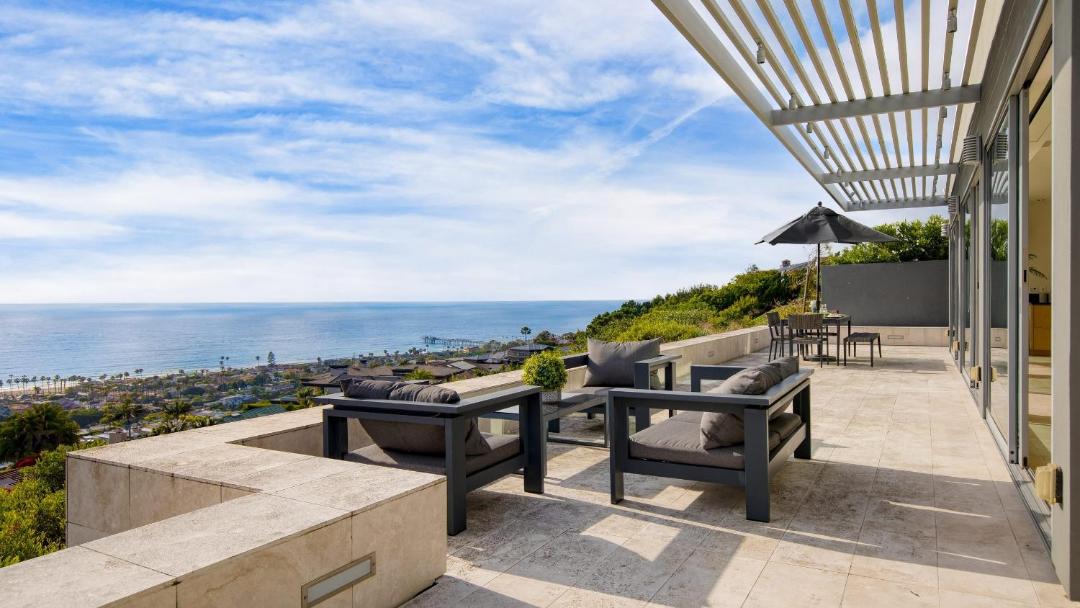 Photo of Patio Balcony in La Jolla Shores