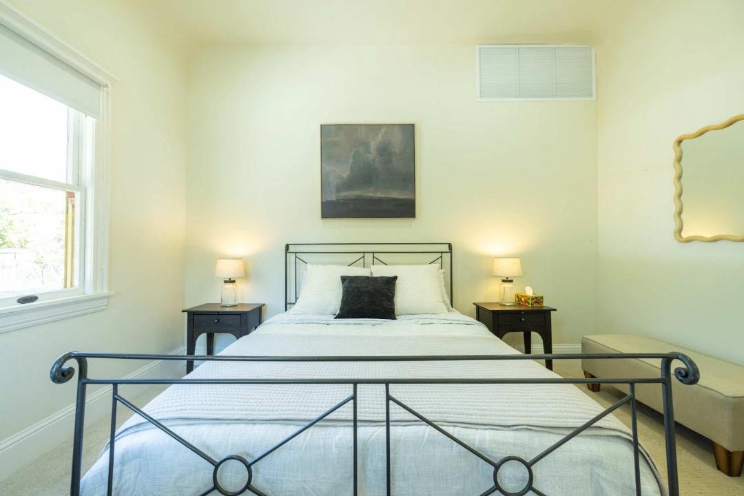 Photo of Bedroom in Martinez