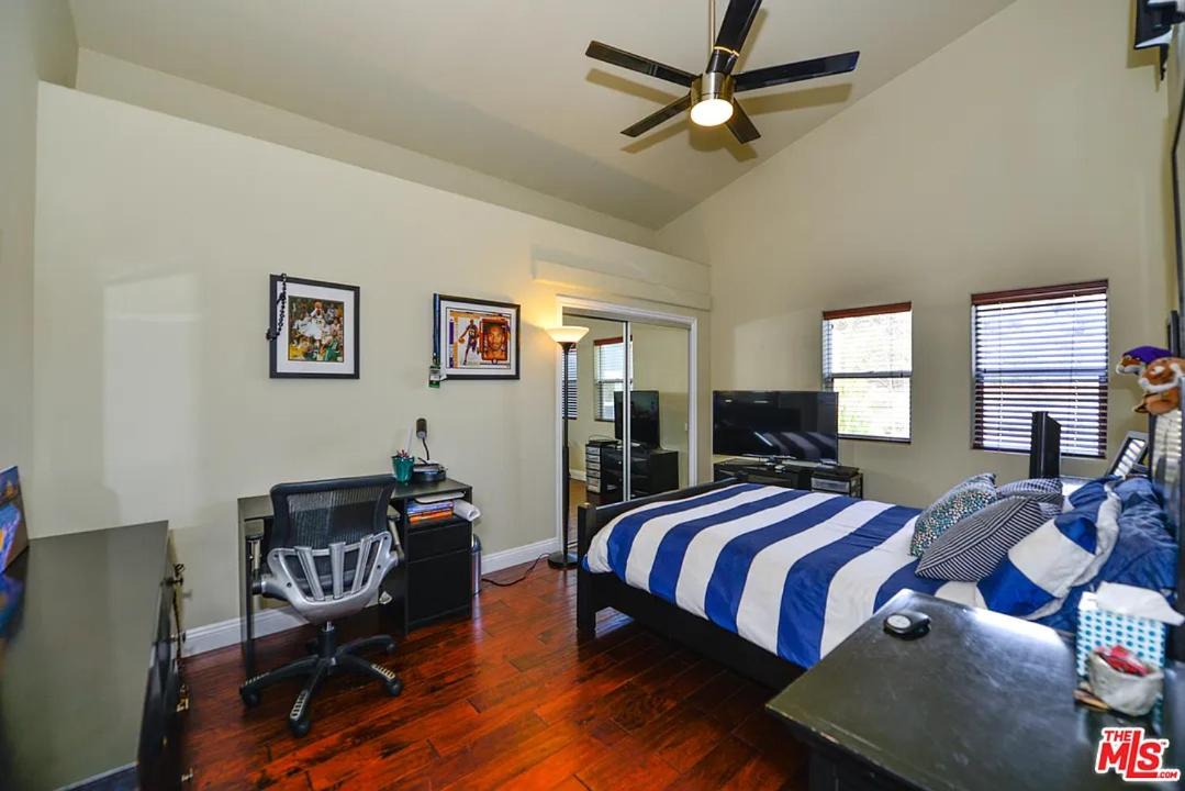 Photo of Bedroom in Agoura Hills