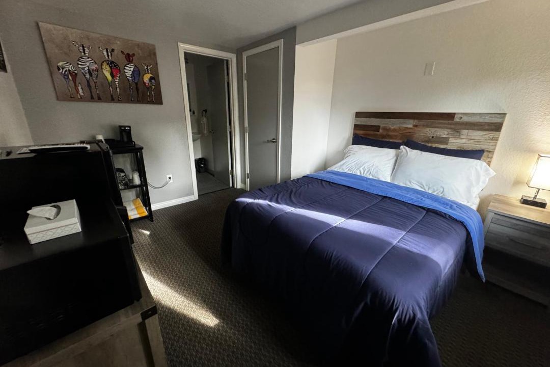 Photo of Bedroom in Guerneville