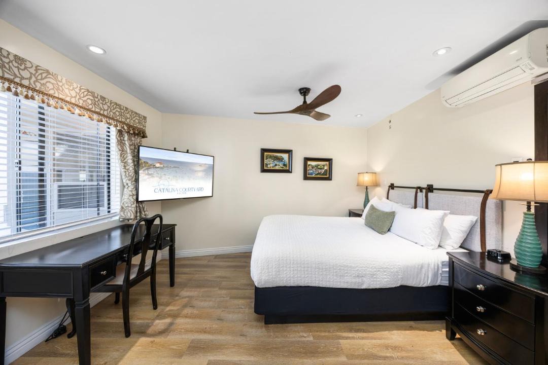Photo of Bedroom in Avalon