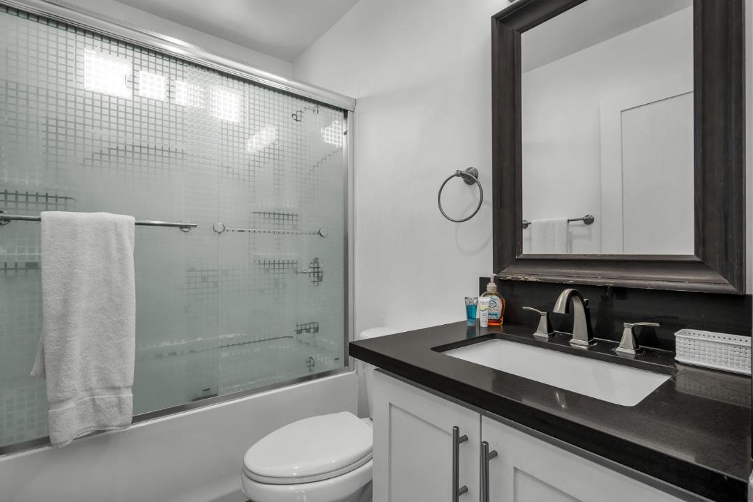 Photo of Bathroom in Wilshire