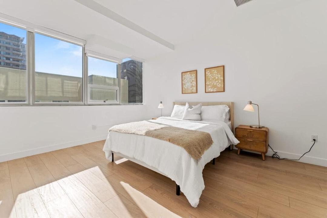 Photo of Bedroom in Koreatown