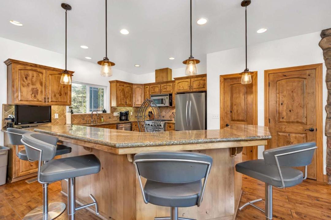 Photo of Kitchen in Shaver Lake