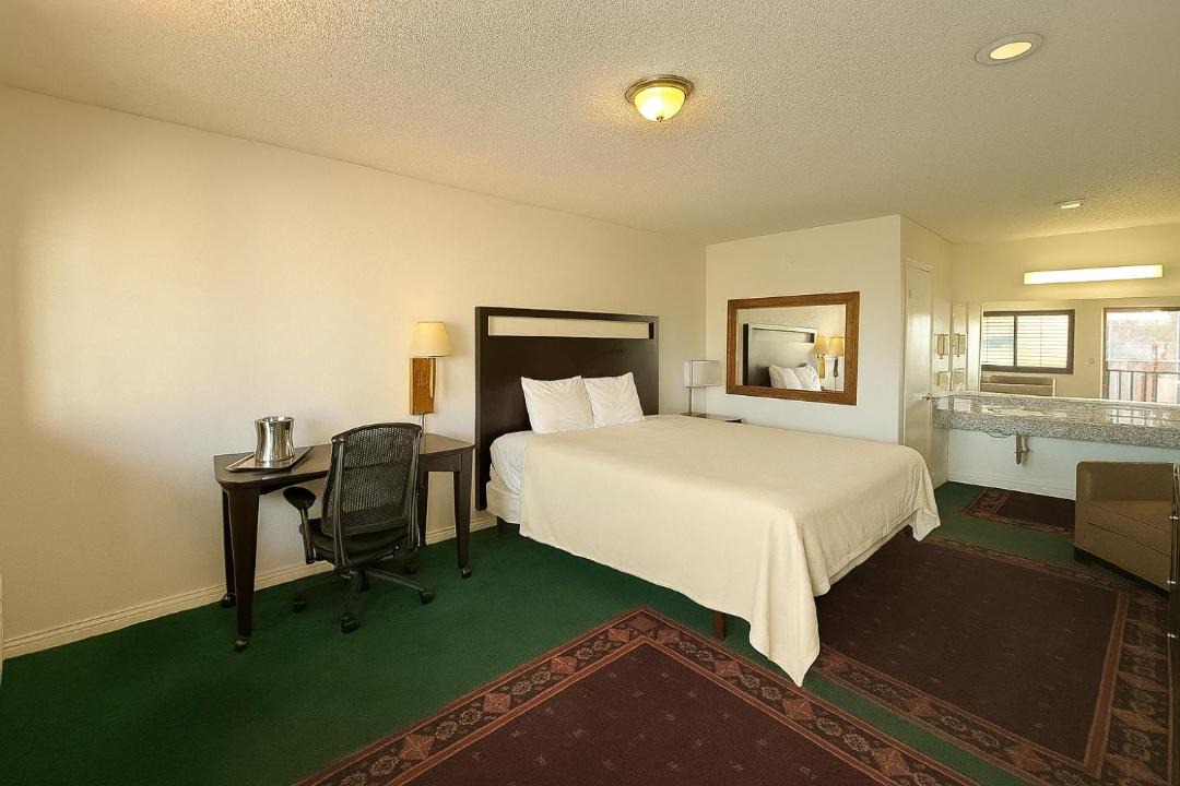 Photo of Bedroom in Azusa