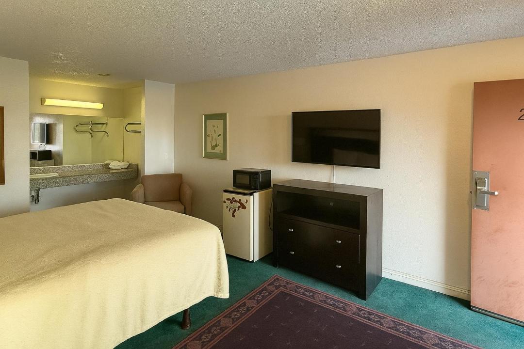 Photo of Bedroom in Azusa