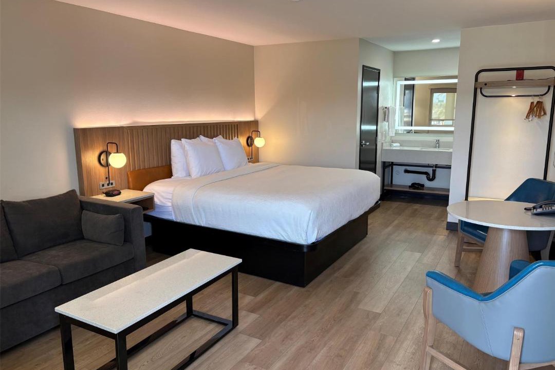 Photo of Bedroom in Bay Park