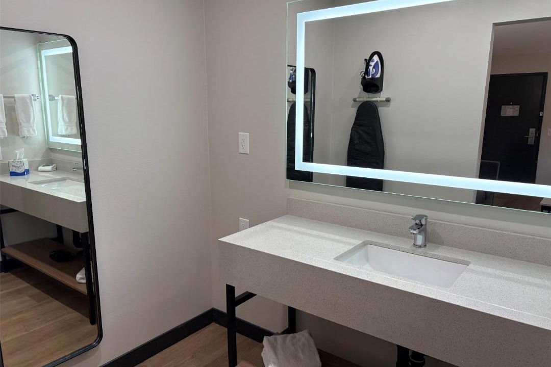 Photo of Bathroom in Bay Park