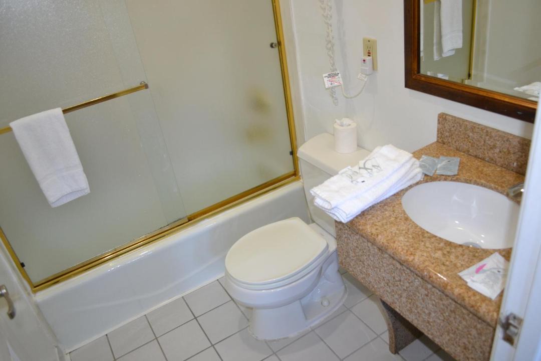 Photo of Bathroom in Cow Hollow