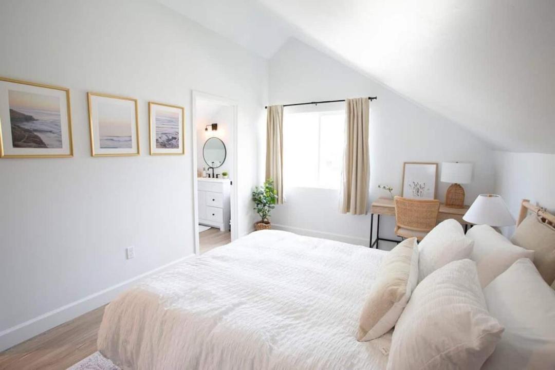 Photo of Bedroom in Loma Portal