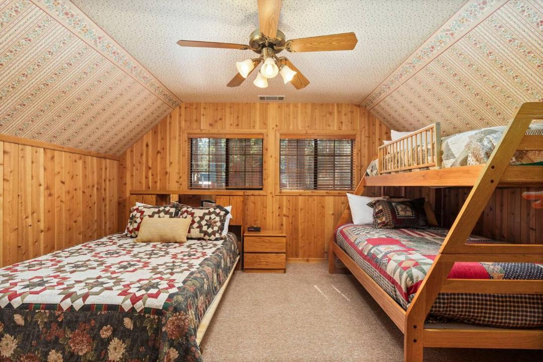 Photo of Bedroom in Shaver Lake