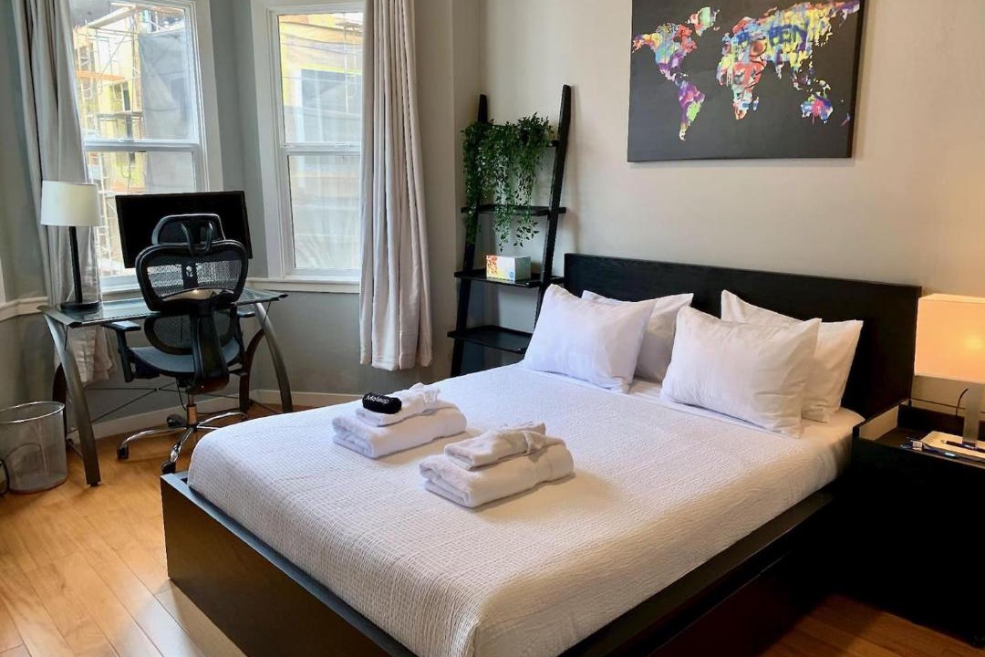 Photo of Bedroom in Downtown San Francisco