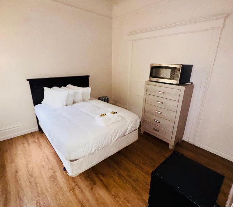 Photo of Bedroom in Tenderloin
