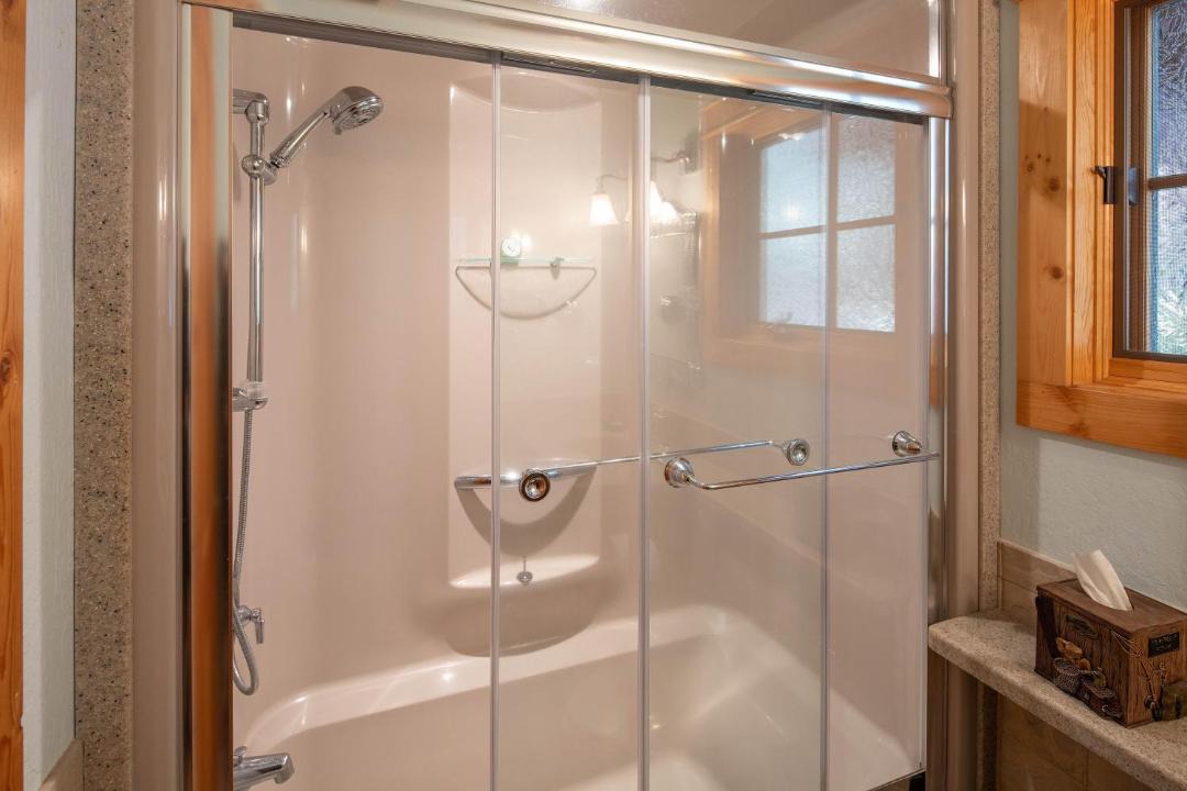 Photo of Bathroom in Tahoe Pines