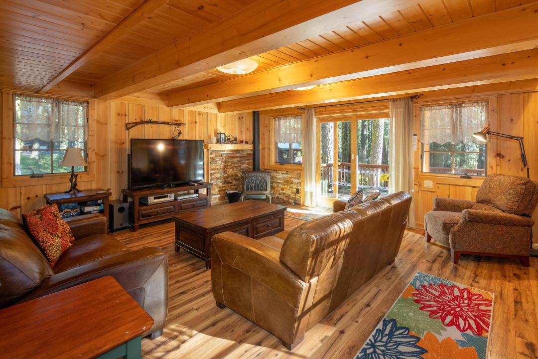 Photo of Others in Tahoe Pines