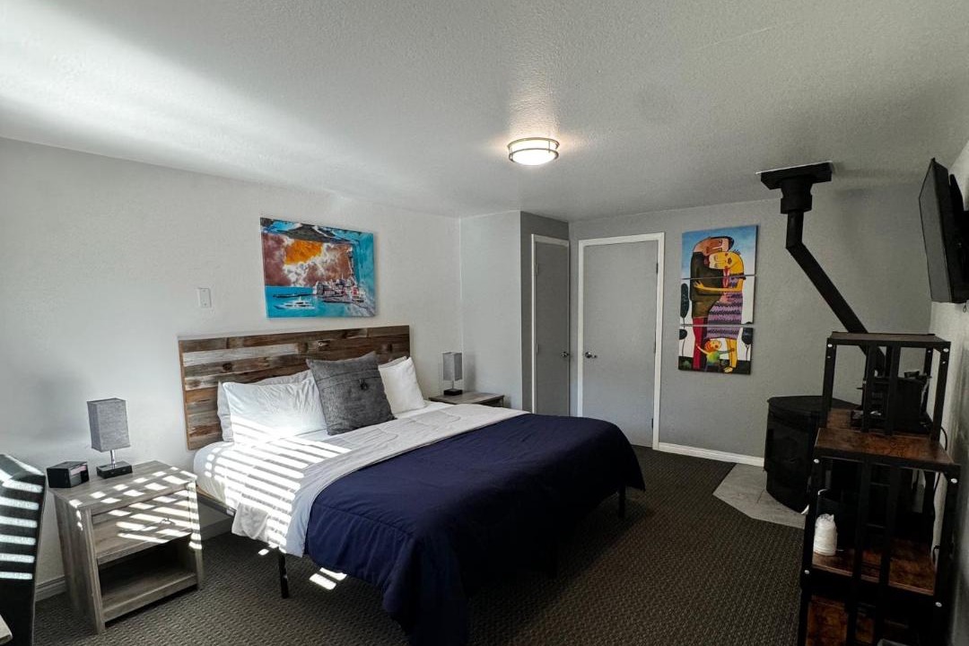 Photo of Bedroom in Guerneville