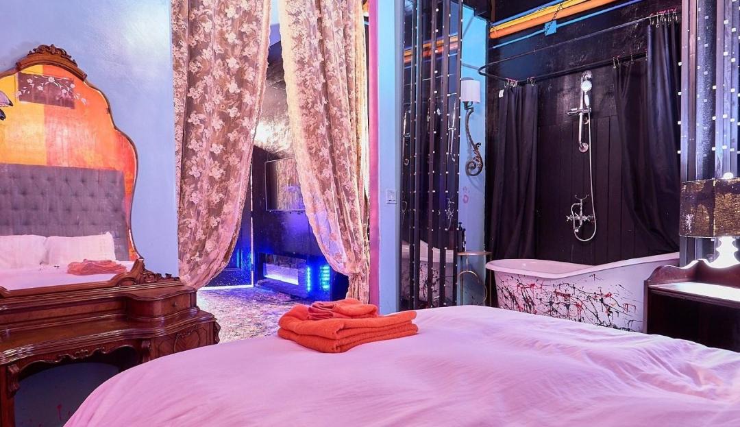 Photo of Bedroom in Beverly Hills