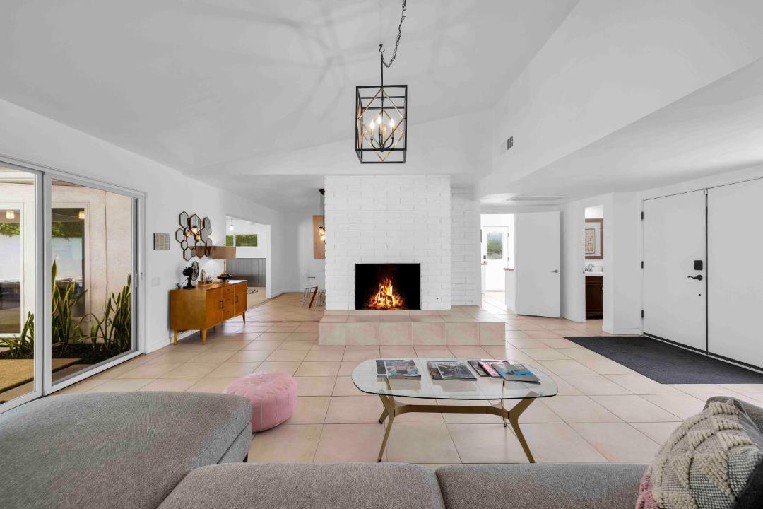 Photo of Livingroom in Sonora Sunrise