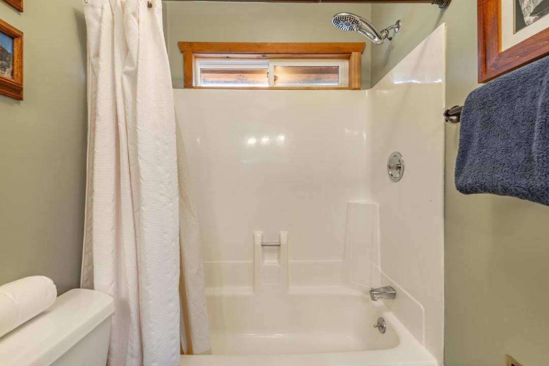 Photo of Bathroom in Brockway