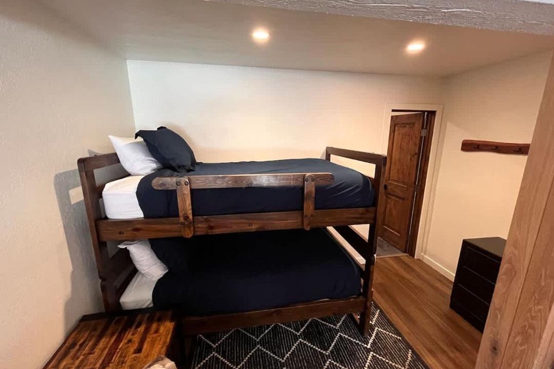 Photo of Bedroom in Mammoth Lakes
