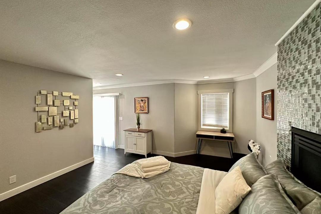 Photo of Bedroom in East Foothills