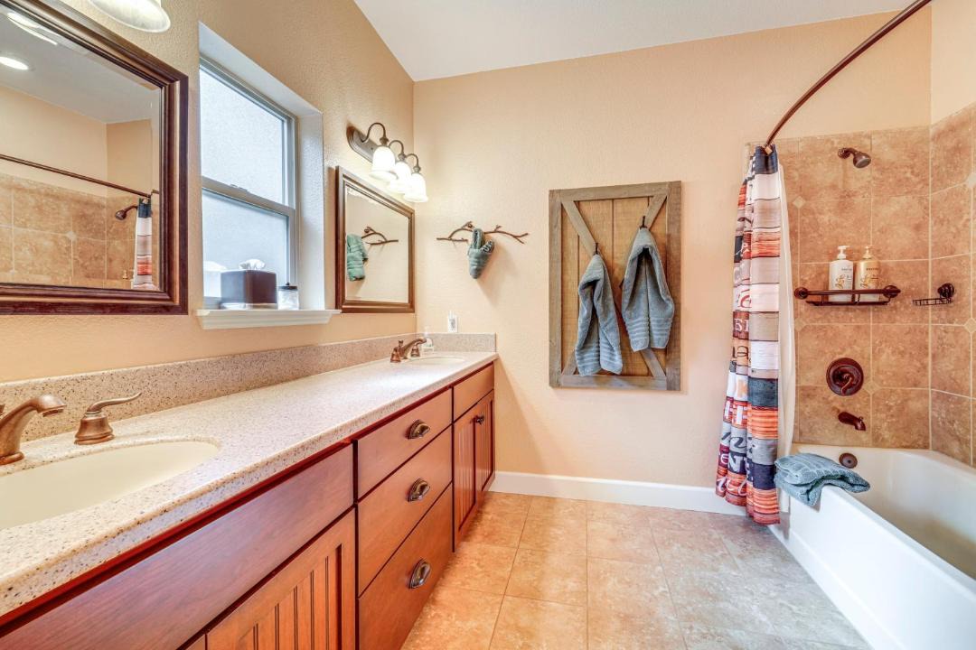 Photo of Bathroom in Graeagle