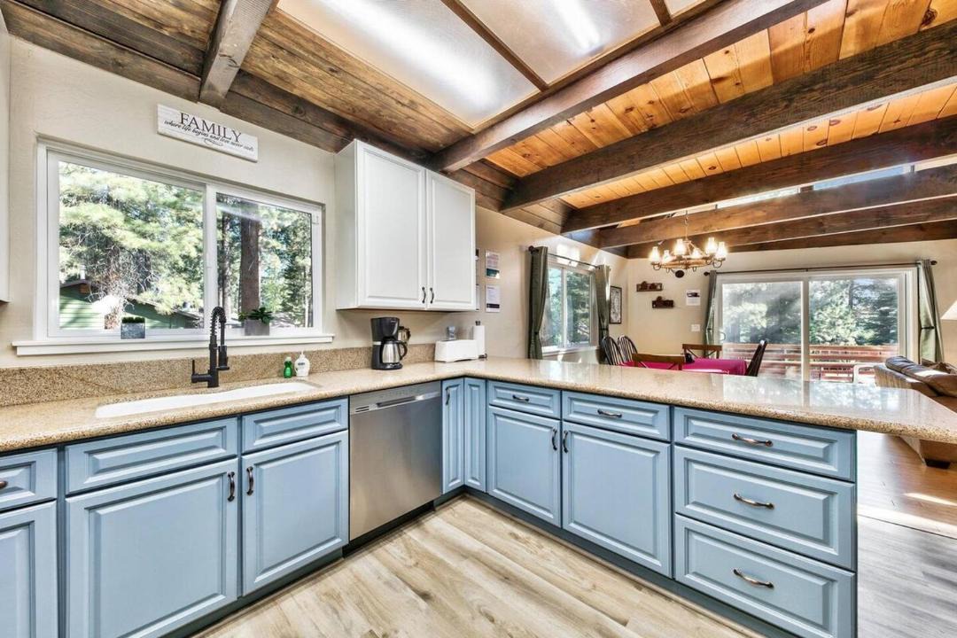 Photo of Kitchen in Pioneer Trail