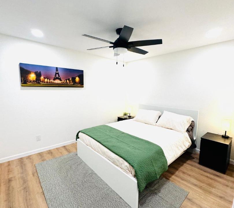 Photo of Bedroom in Pittsburg