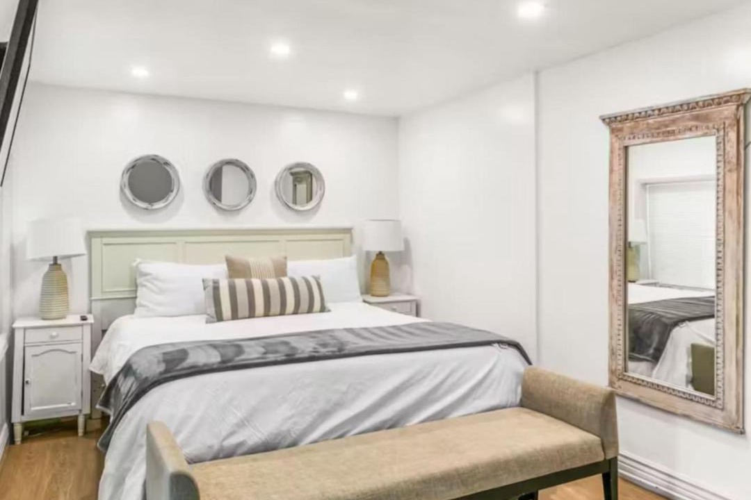 Photo of Bedroom in Summerland