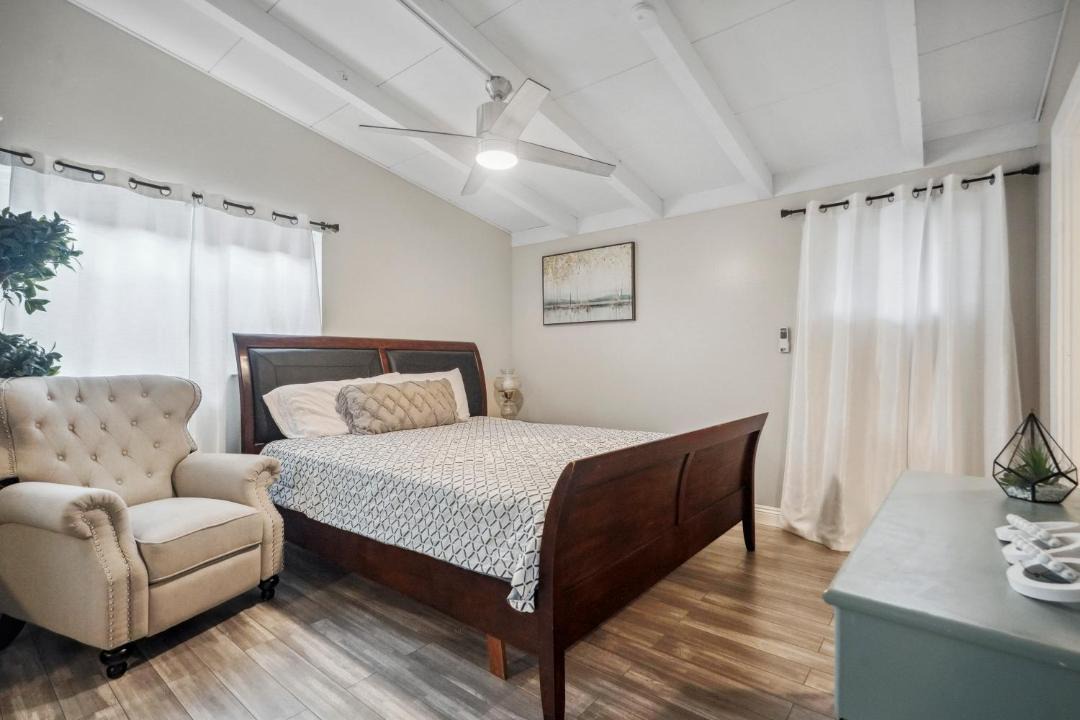Photo of Bedroom in Santa Clarita
