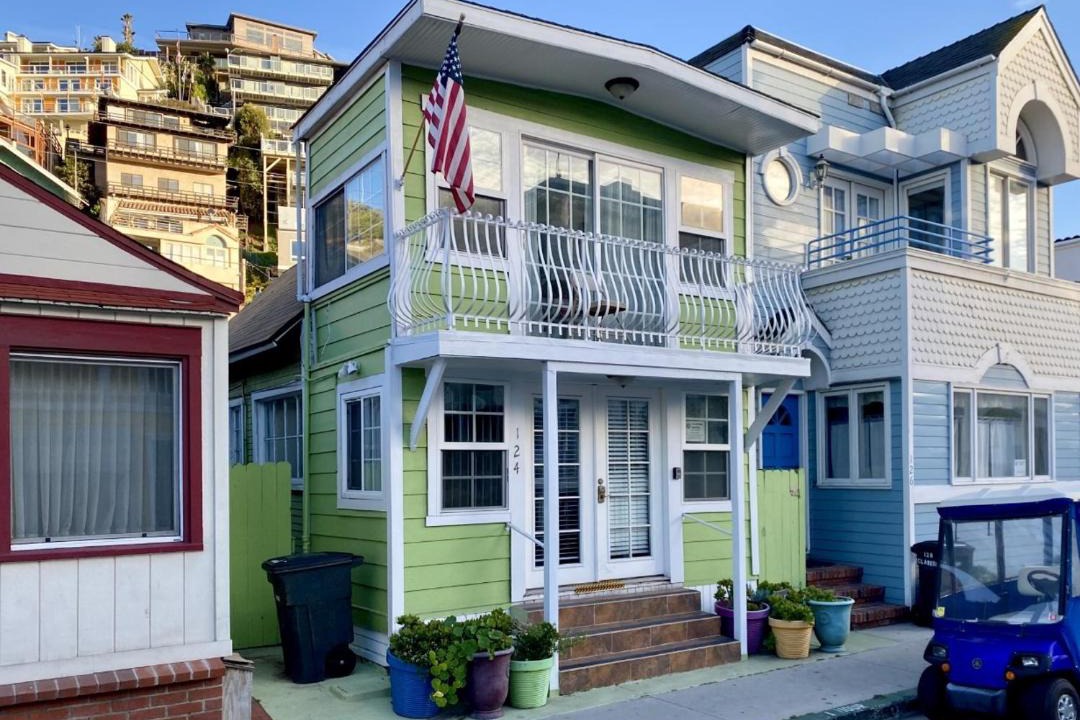 Photo of Buildings in Avalon