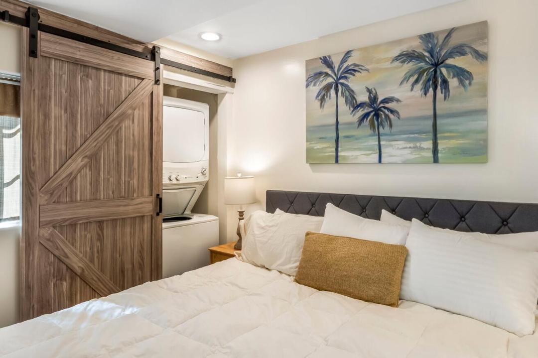 Photo of Bedroom in Avalon
